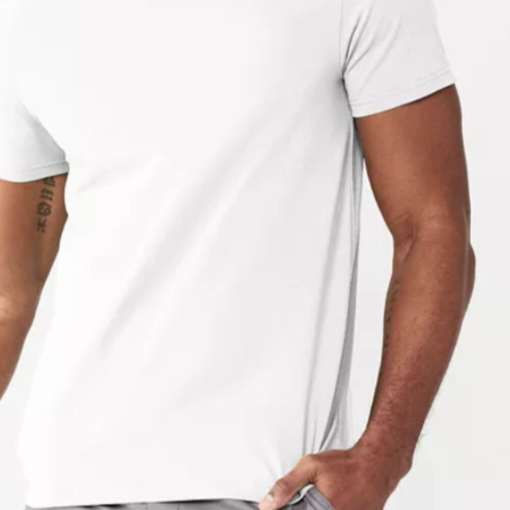 Sonoma Men’s Super Soft White Cotton Blend TShirt Size Small